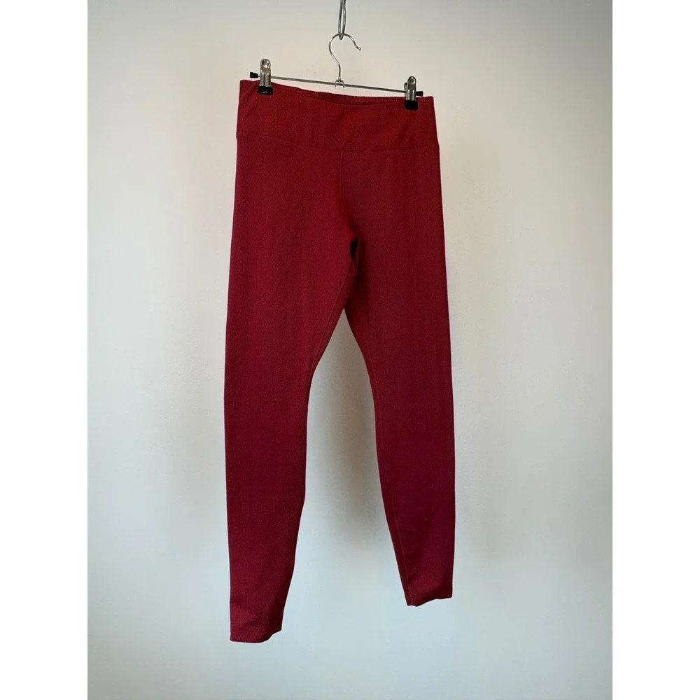 Nike Leggings Womens Small Red Therma-FIT Herringbone Textured Yoga Activewear